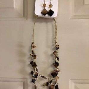 Croft & Barrow Necklace & Earring Set